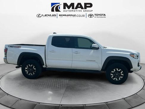 Used 2023 Toyota Tacoma TRD Off-Road AWD/4WD image 6
