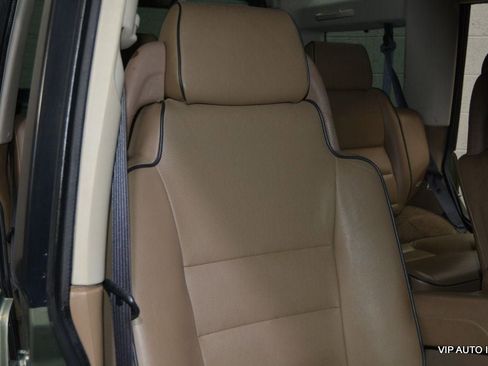 Used 2000 Land Rover Discovery image 14