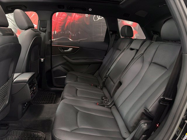 Used 2025 Audi Q7 3.0T Premium Plus AWD/4WD image 10