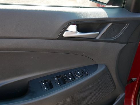 Used 2020 Hyundai Tucson Value w/ Cargo Package AWD/4WD image 15