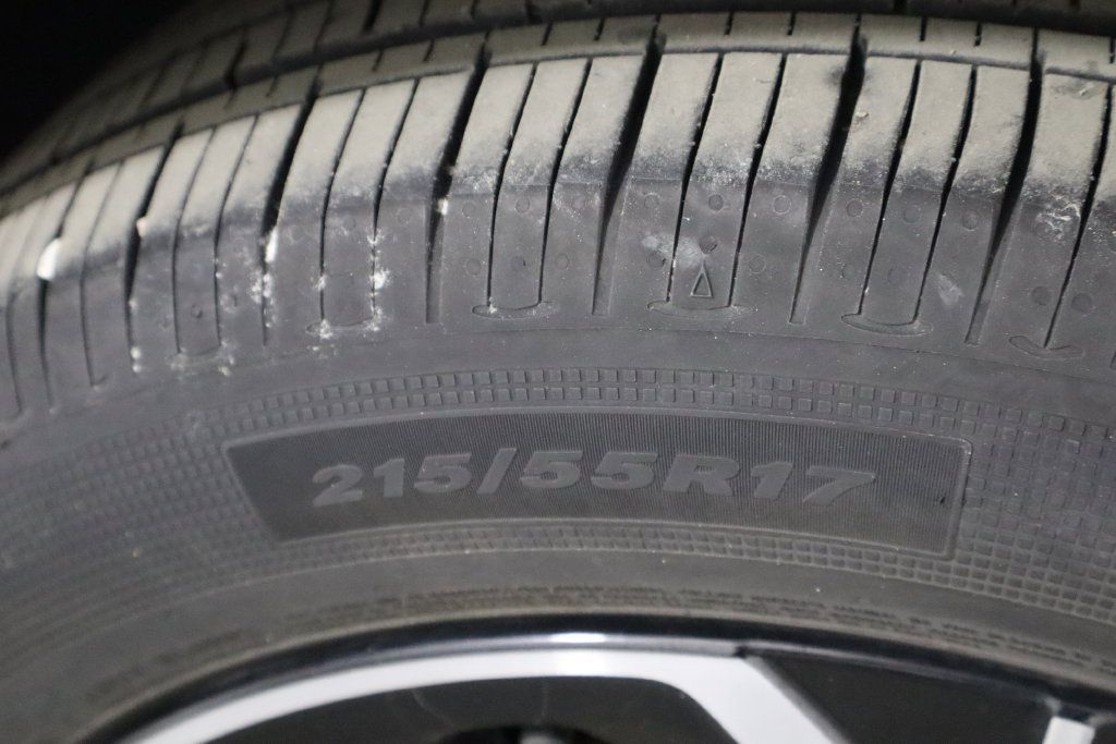 Used 2023 Kia Niro Wave w/ Wave Preserve Package FWD image 45