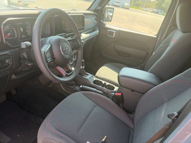 Used 2026 Jeep Gladiator Rubicon AWD/4WD image 16