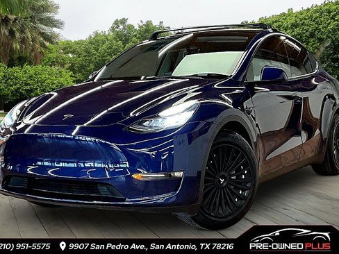 Used 2022 Tesla Model Y Long Range AWD/4WD image 1
