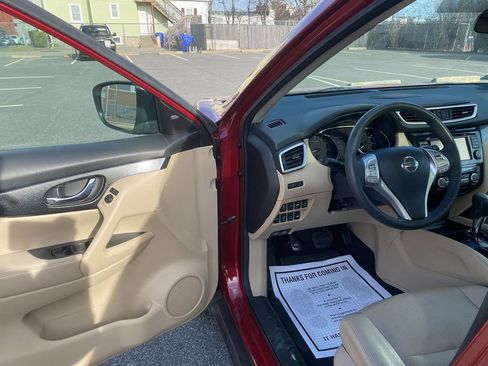 Used 2016 Nissan Rogue SL w/ SL Premium Package image 10