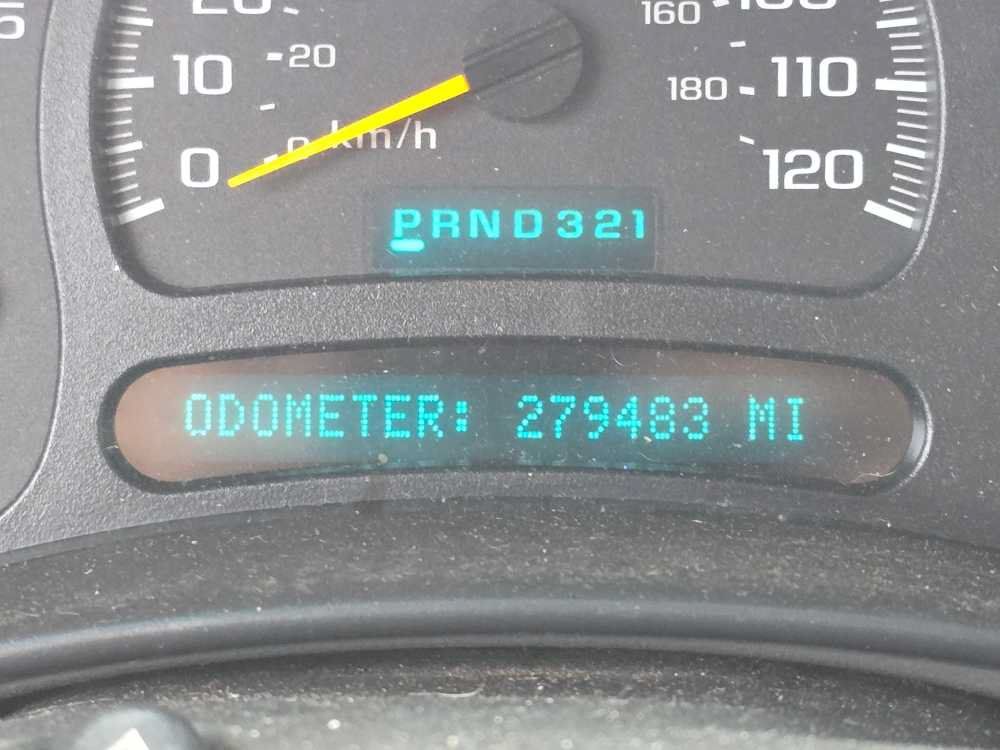 Used 2003 Chevrolet Silverado 2500 LS AWD/4WD image 7