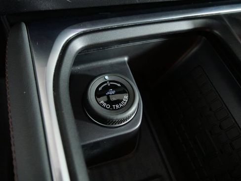 Certified 2025 Ford Expedition Max Active AWD/4WD image 27