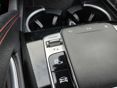 Used 2023 Mercedes-Benz GLE 53 AMG 4MATIC image 9