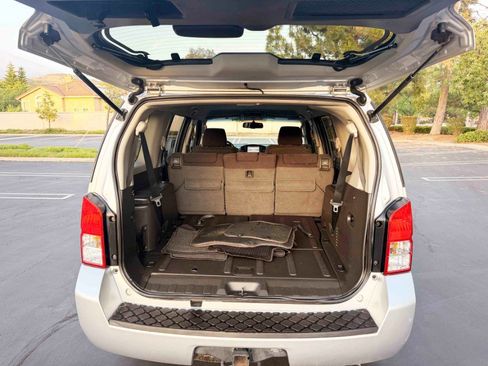 Used 2008 Nissan Pathfinder SE RWD image 35
