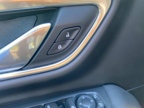 Used 2021 Chevrolet Tahoe RST RWD image 13