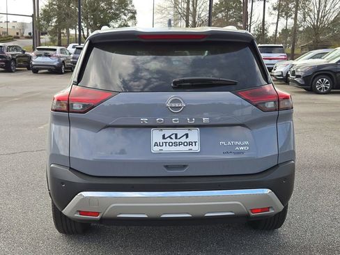 Used 2023 Nissan Rogue Platinum w/ Platinum Premium Package image 9