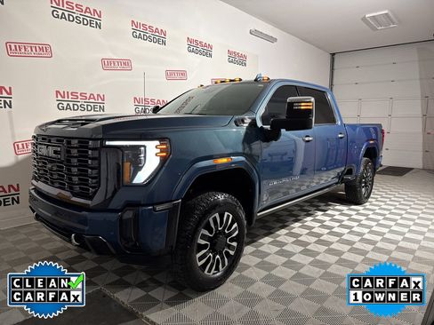 Used 2024 GMC Sierra 2500 Denali Ultimate AWD/4WD image 2