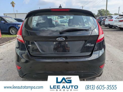Used 2012 Ford Fiesta SE FWD image 4
