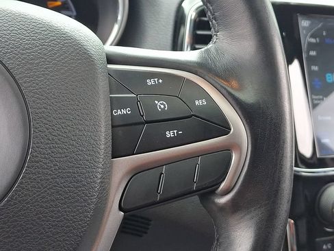 Used 2020 Jeep Grand Cherokee Limited AWD/4WD image 24