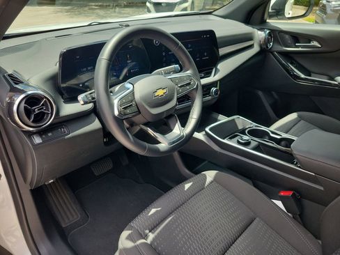 Used 2026 Chevrolet Equinox LT FWD image 14