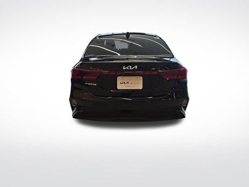 Used 2023 Kia Forte LXS image 4