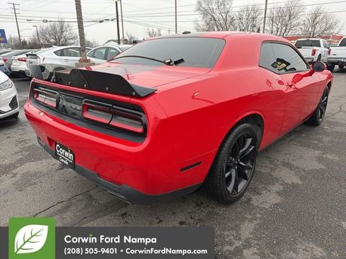 Used 2017 Dodge Challenger SXT w/ Blacktop Package image 5