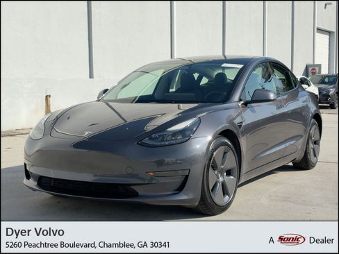 Used 2023 Tesla Model 3 Standard Range image 1