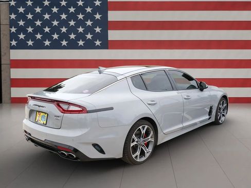 Used 2019 Kia Stinger GT1 image 5