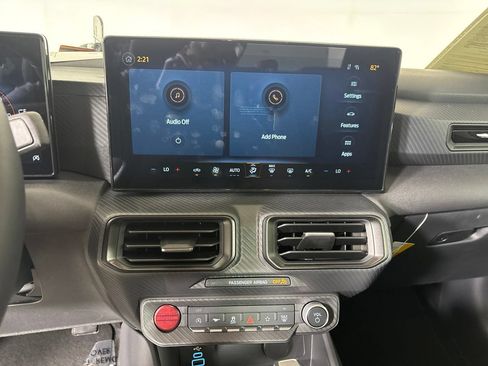 Used 2025 Ford Mustang Coupe RWD image 17