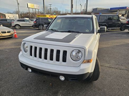 Used 2017 Jeep Patriot Sport image 8