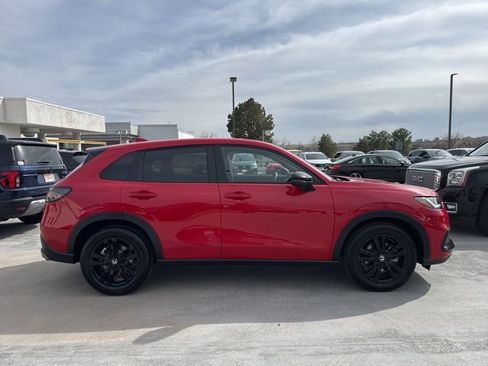 Certified 2026 Honda HR-V Sport image 6