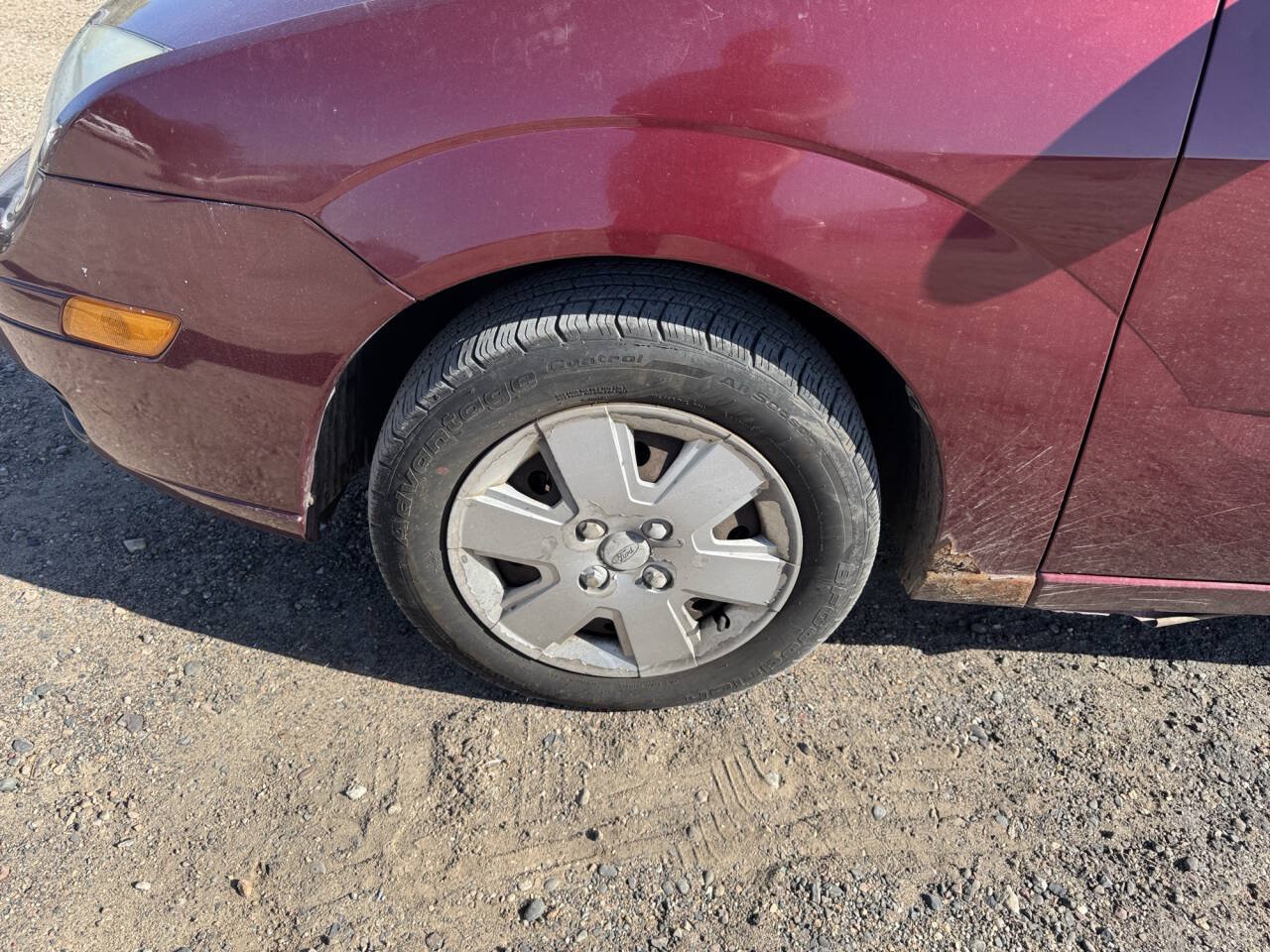 Used 2007 Ford Focus S FWD image 9