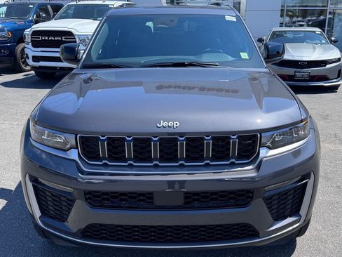 New 2026 Jeep Grand Cherokee L Limited AWD/4WD image 2