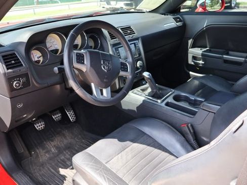 Used 2013 Dodge Challenger R/T Plus RWD image 9