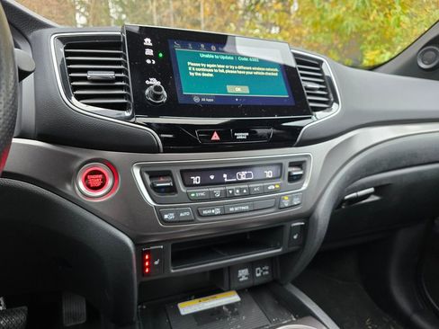 Used 2023 Honda Passport EX-L image 4