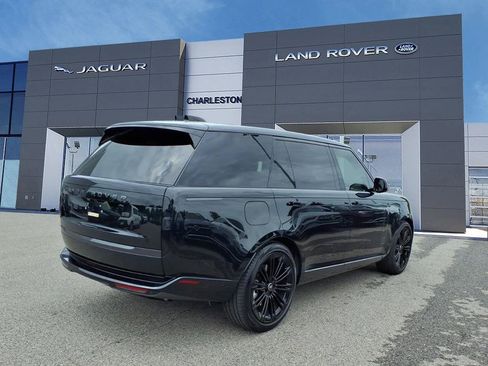 Used 2024 Land Rover Range Rover Long Wheelbase SE AWD/4WD image 5