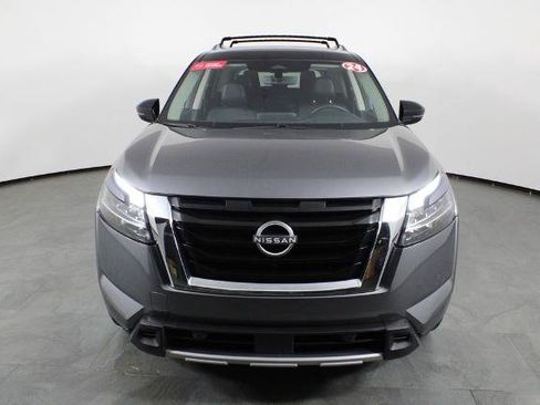 Certified 2024 Nissan Pathfinder SL FWD image 13