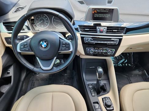 Used 2017 BMW X1 xDrive28i AWD/4WD image 3