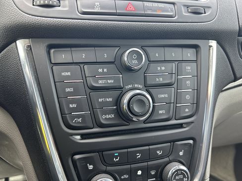 Used 2013 Buick Encore Premium AWD/4WD image 21