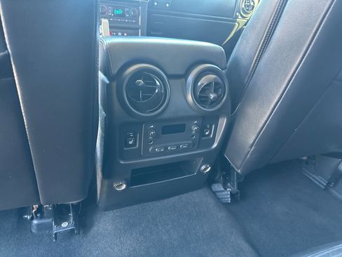 Used 2005 HUMMER H2 w/ Preferred Equipment Group AWD/4WD image 20