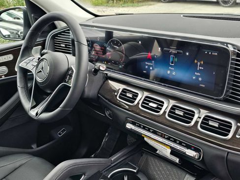 New 2026 Mercedes-Benz GLE 450 4MATIC image 10