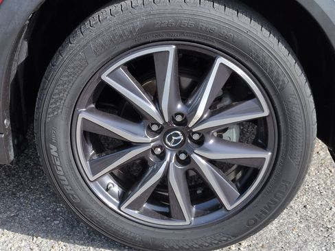 Used 2018 MAZDA CX-5 Touring w/ Preferred Equipment Package FWD image 11