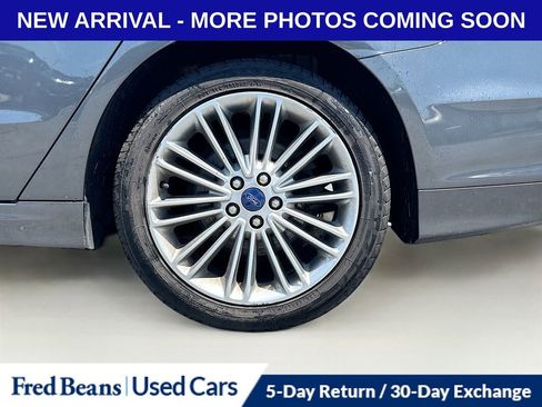 Used 2016 Ford Fusion SE w/ Equipment Group 202A AWD/4WD image 12