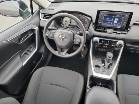 Used 2022 Toyota RAV4 LE image 14