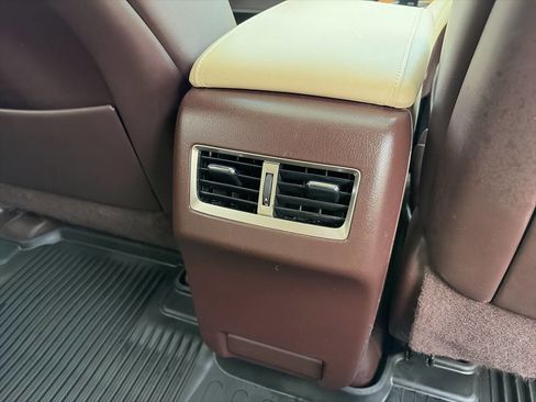 Used 2019 Lexus RX 350L Premium w/ Premium Package image 26