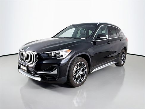 Used 2020 BMW X1 sDrive28i image 3