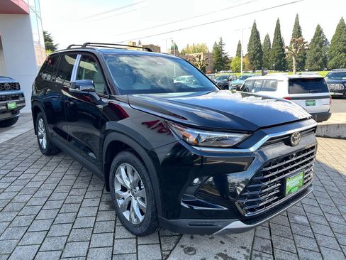 New 2026 Toyota Grand Highlander AWD image 7