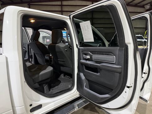 Used 2021 RAM 2500 Big Horn w/ Level 1 Equipment Group AWD/4WD image 20