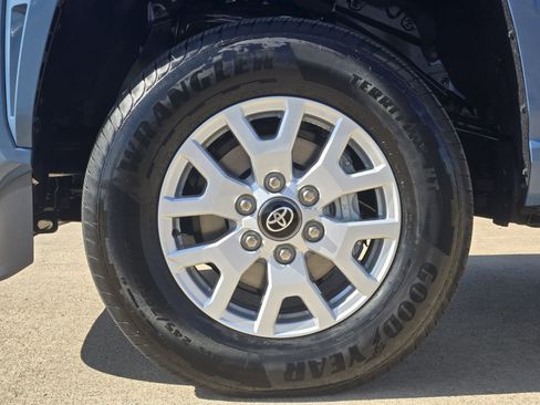 New 2026 Toyota Tacoma SR5 image 11