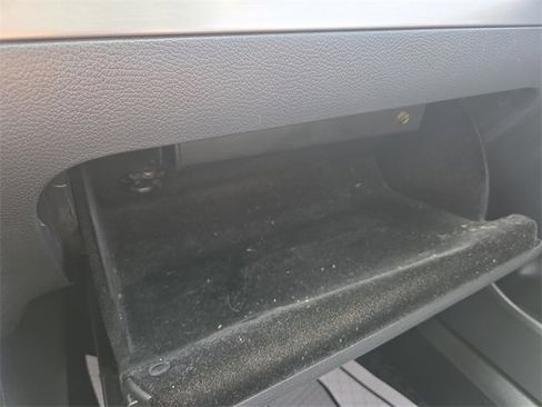 Used 2007 Volkswagen GTI 4-Door image 38