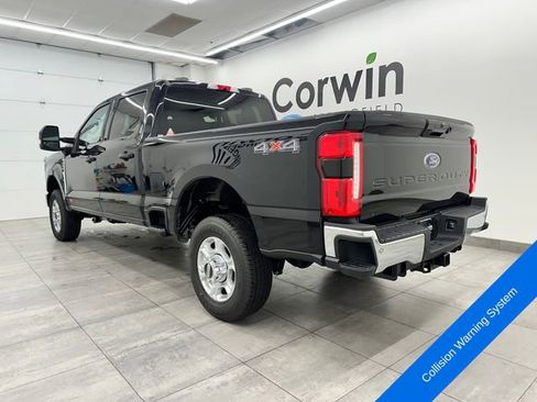 New 2026 Ford F250 XLT w/ XLT Premium Package AWD/4WD image 3