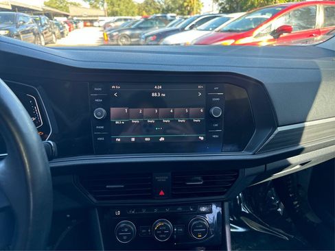 Used 2019 Volkswagen Jetta SEL FWD image 13