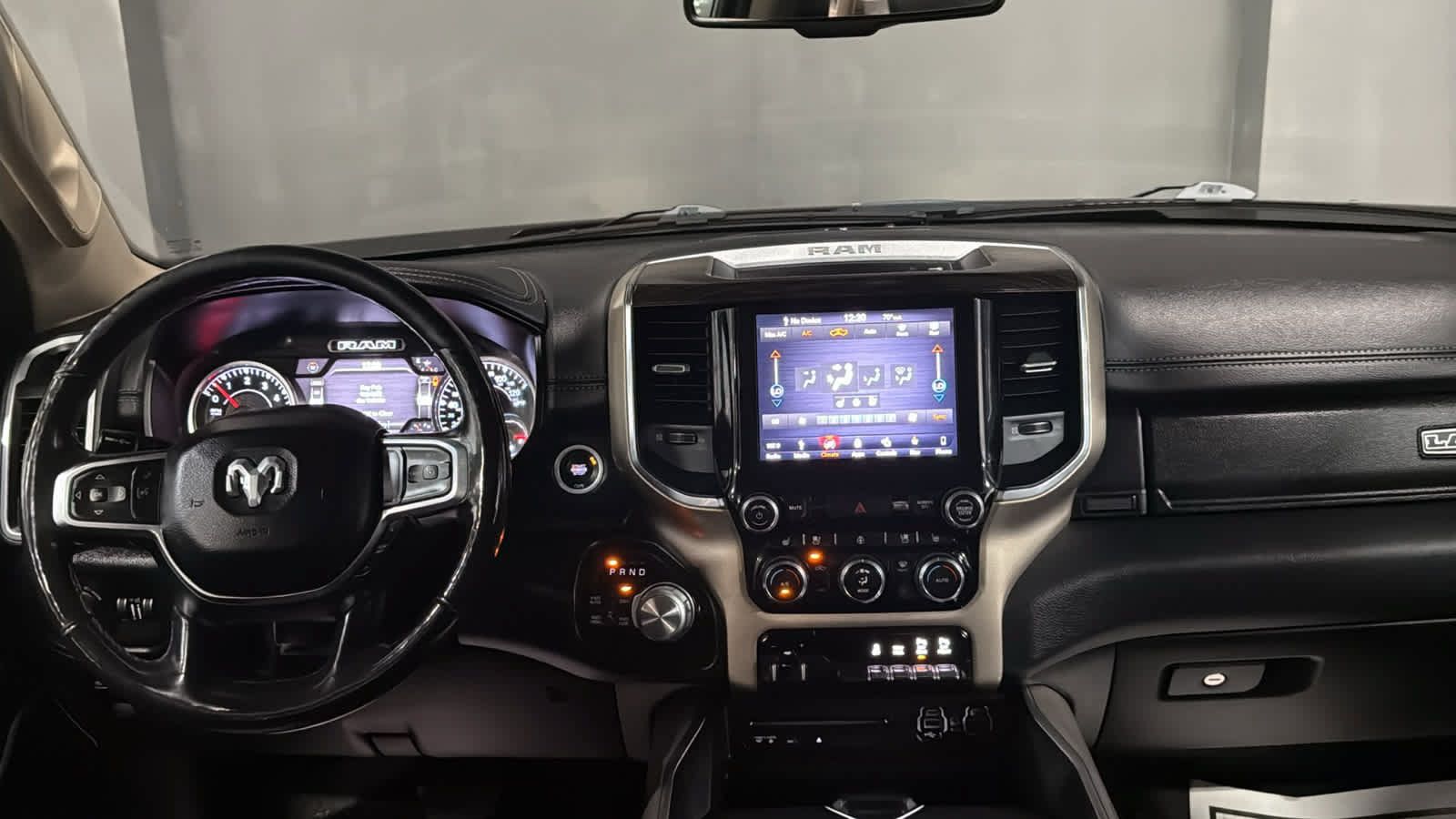 Used 2019 RAM 1500 Laramie AWD/4WD image 28