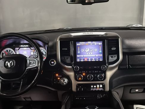 Used 2019 RAM 1500 Laramie AWD/4WD image 28