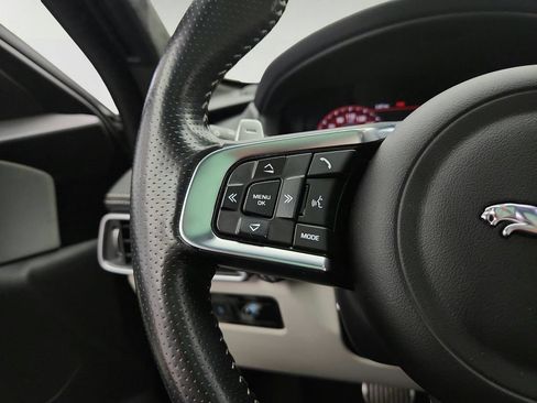 Used 2020 Jaguar F-PACE SVR AWD/4WD image 22