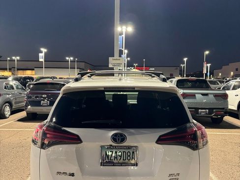 Used 2018 Toyota RAV4 XLE image 5